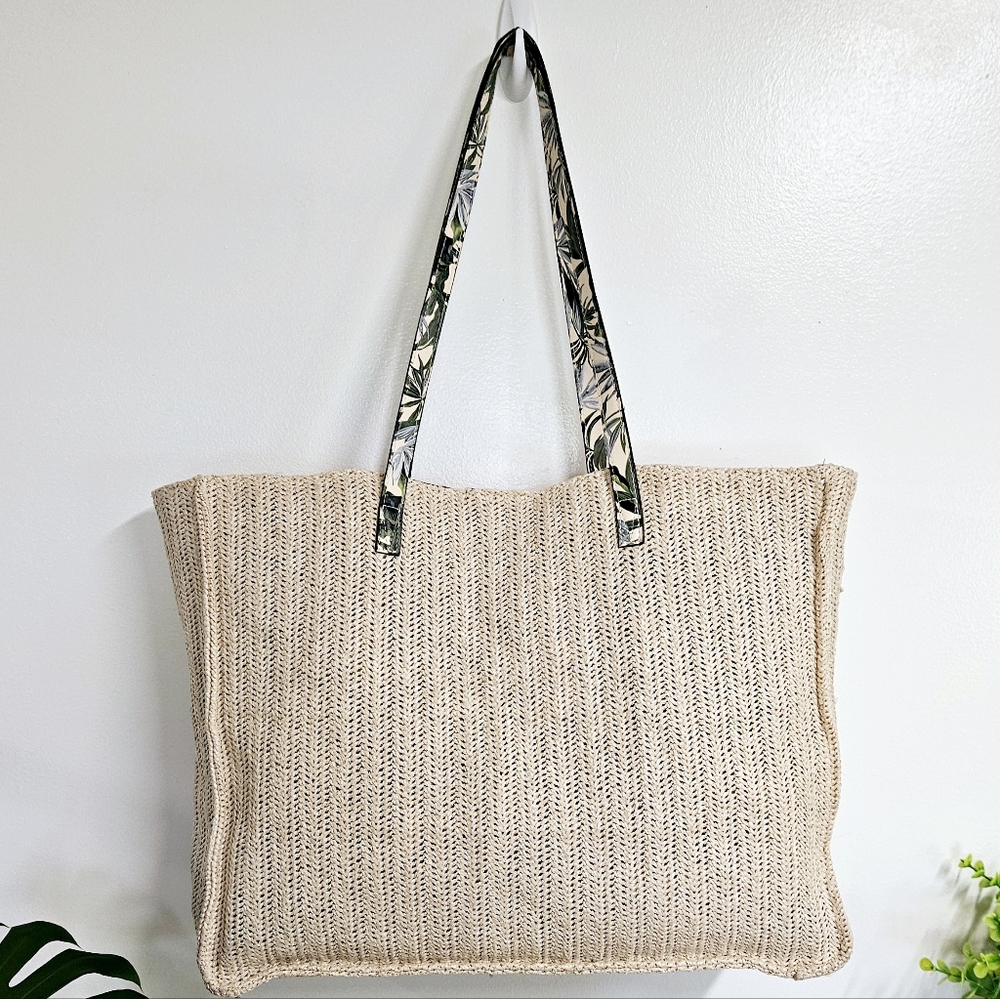 Victorias Secret Straw Tote - Picture 4 of 17